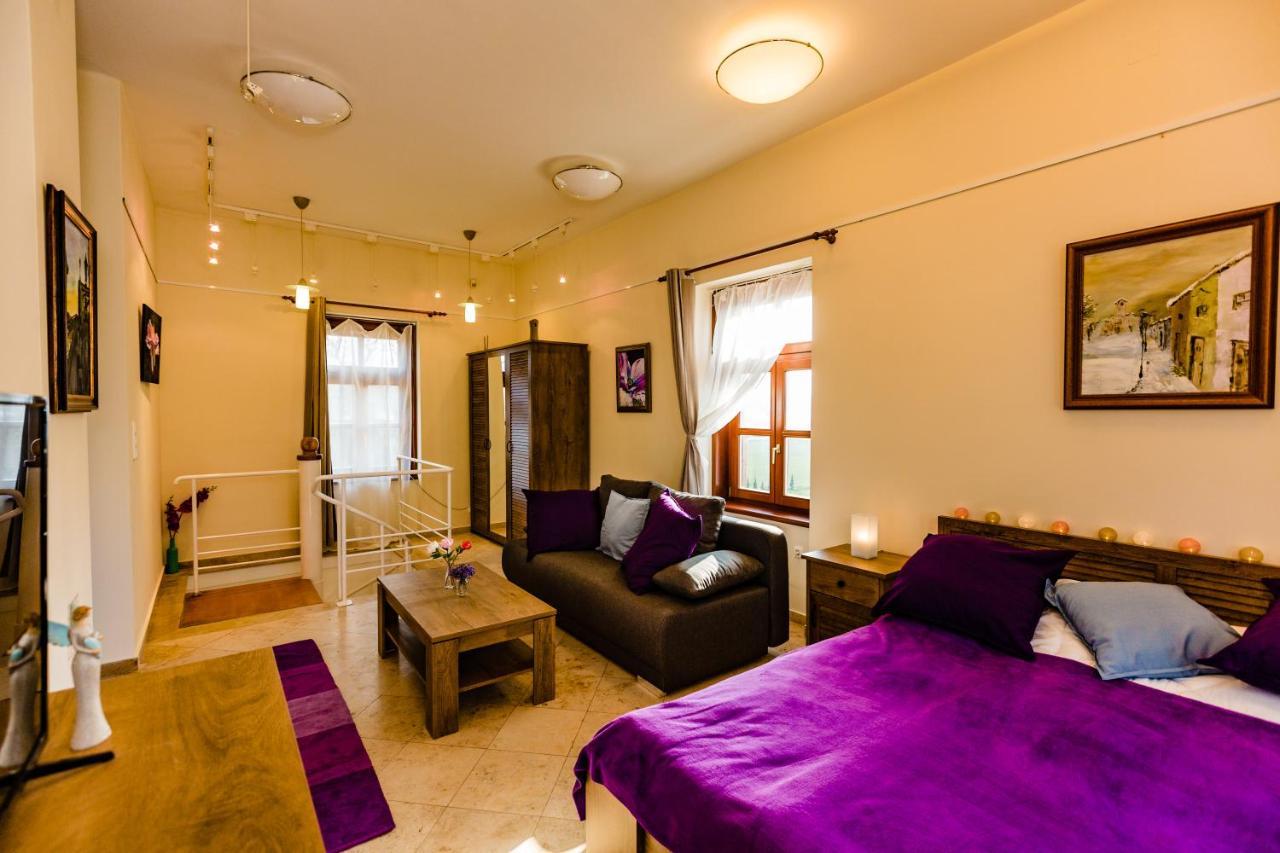 Bridge Apartment Esztergom Exterior photo